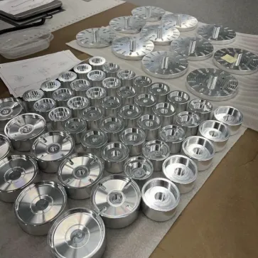 Pièces d'injection automatique