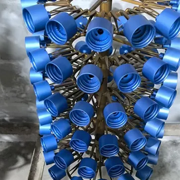 Pièces usinées CNC anodisées bleues