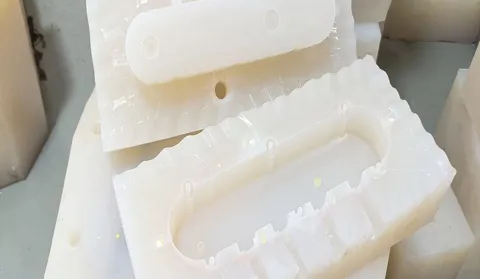Moulage en silicone : le choix idéal pour la production en petites séries