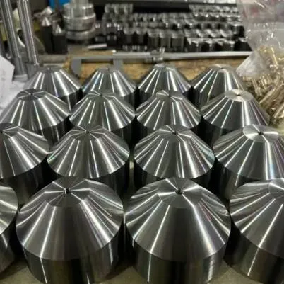 Pièces de tournage CNC en aluminium